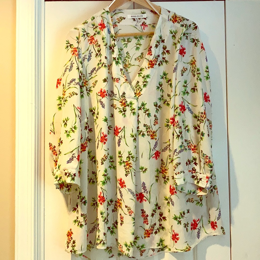 Floral Print Ivory 3/4 Length Sleeve Blouse!